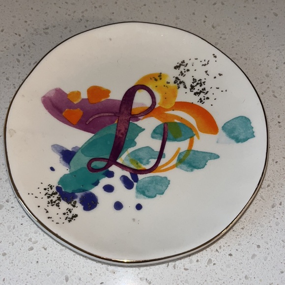 L Initial Collection Plate Dish - Picture 2 of 4